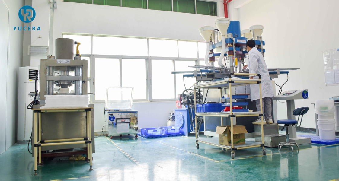 Shenzhen Yurucheng Dental Materials Co., Ltd productielijn van de fabrikant