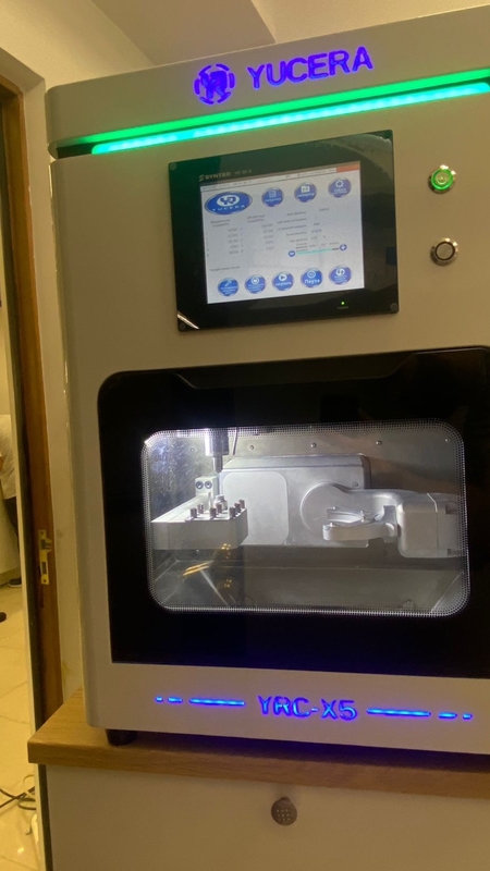 YRC 5-assige freesmachine voor tandheelkundige zirkoniumoxide blok CAD CAM tandheelkundige zirkoniumoxide freesmachine voor tandtechnisch laboratorium