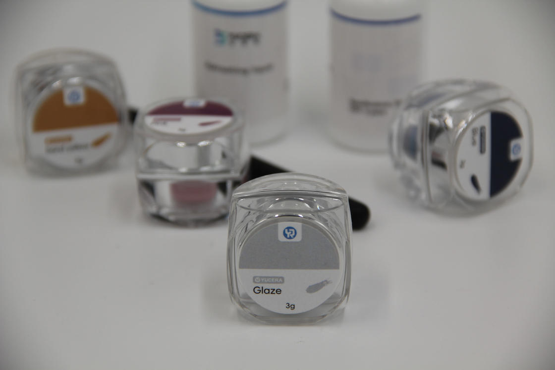 Yucera Dental Lab Essentials 18-kleuren Keramische Zirkoniumoxide Kleur- en Glazuurkit voor Aangepaste Tanden